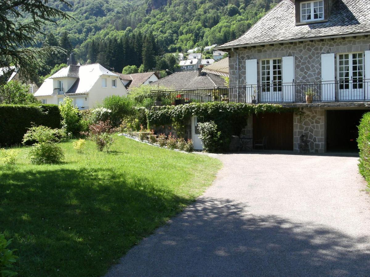 Studio Vic Vic-sur-Cere Luaran gambar