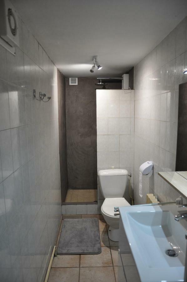 Studio Vic Vic-sur-Cere Luaran gambar